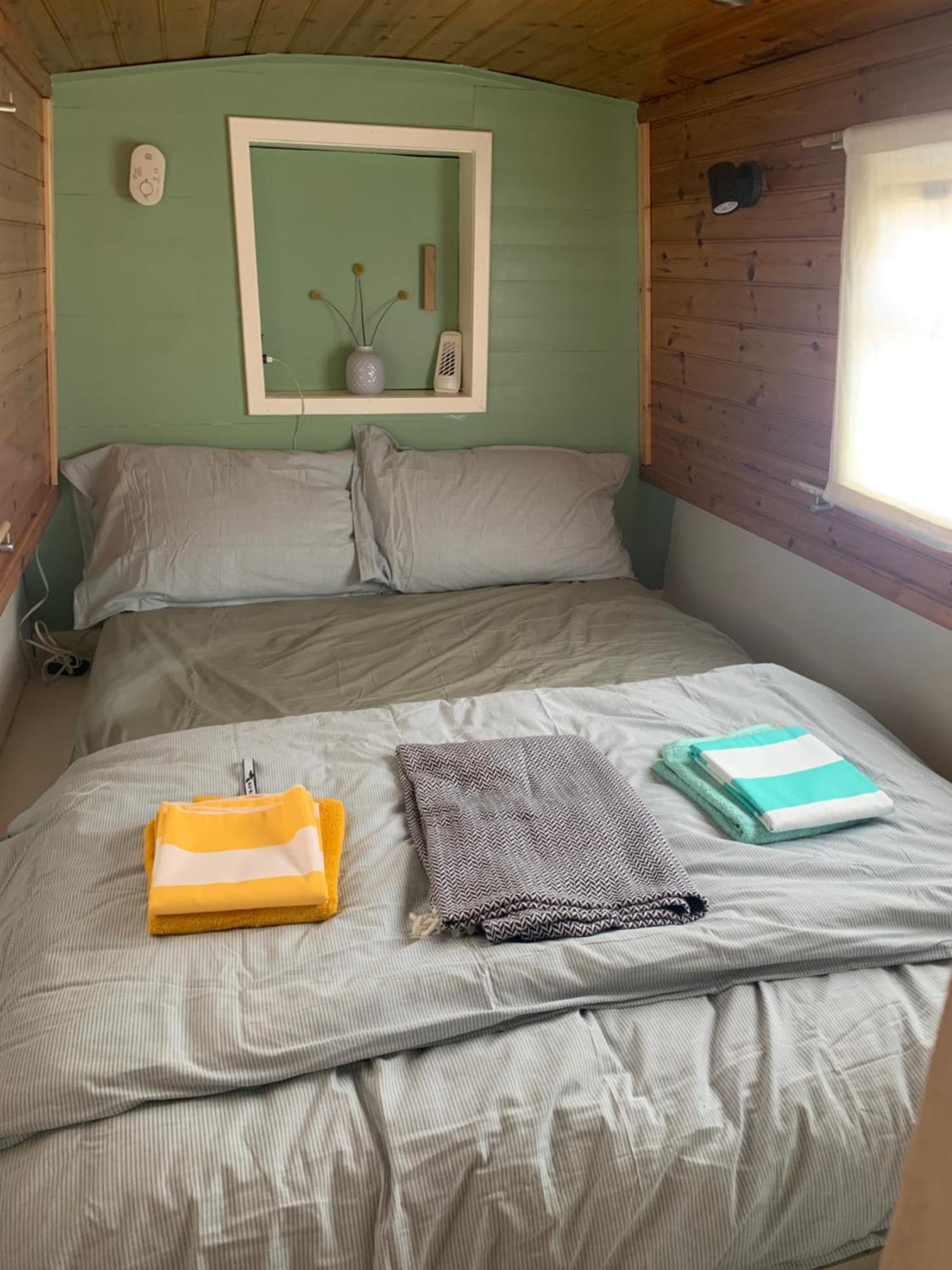 Cosy Narrowboat Central London Exterior photo